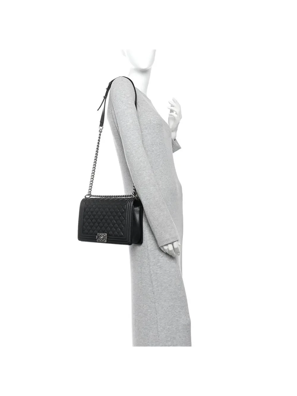 Chanel Caviar Quilted New Medium Boy #321971C28B